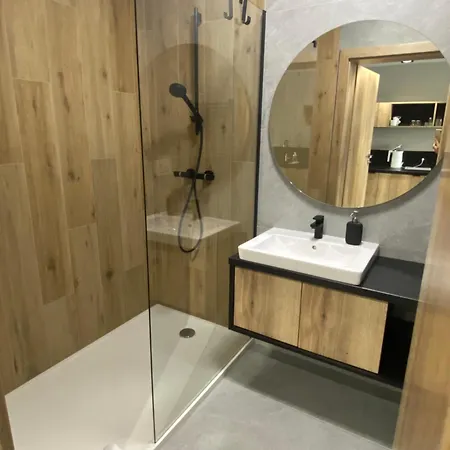 Apartment Zloty Horyzont 1 *