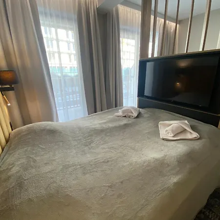 Zloty Horyzont 1 * شكلارسكا بوريبا